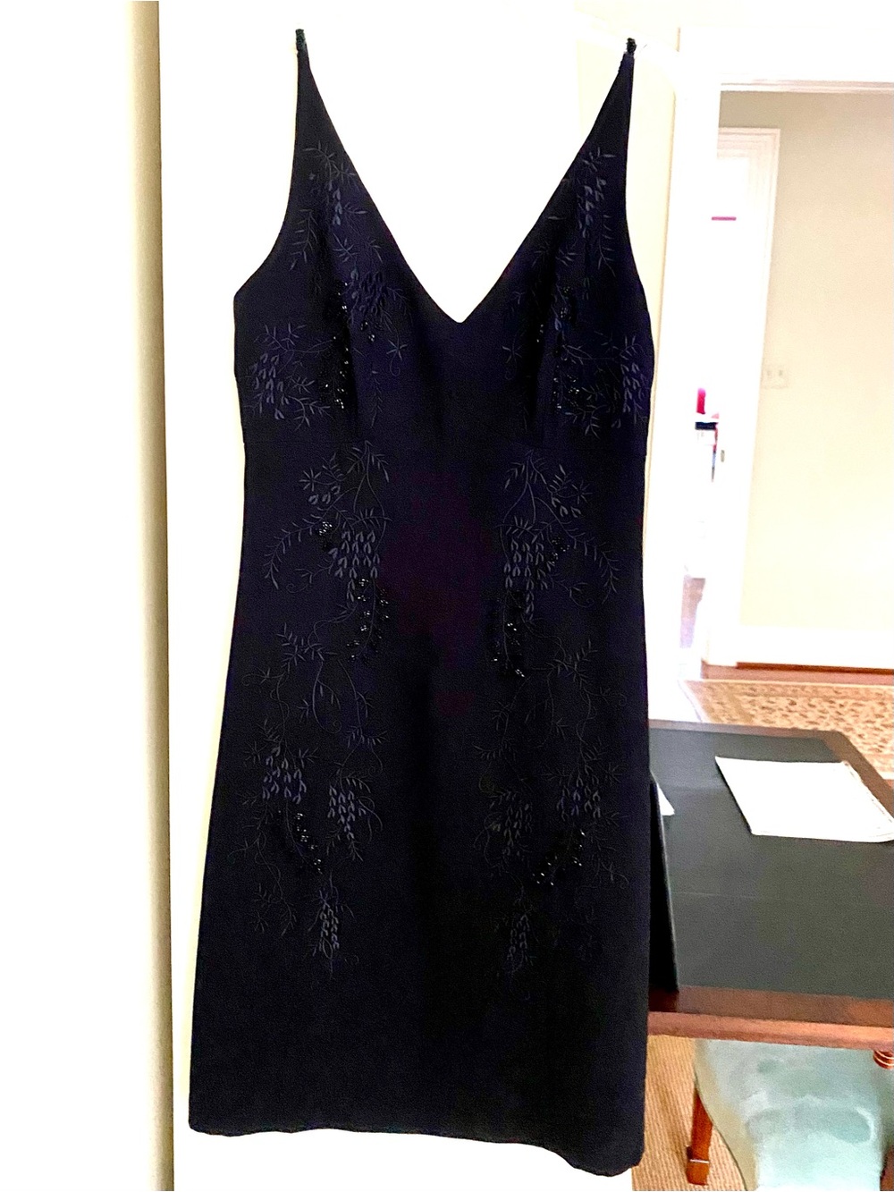 Black Beaded Trim Women's evening / cocktail dress - Picture 5 of 12